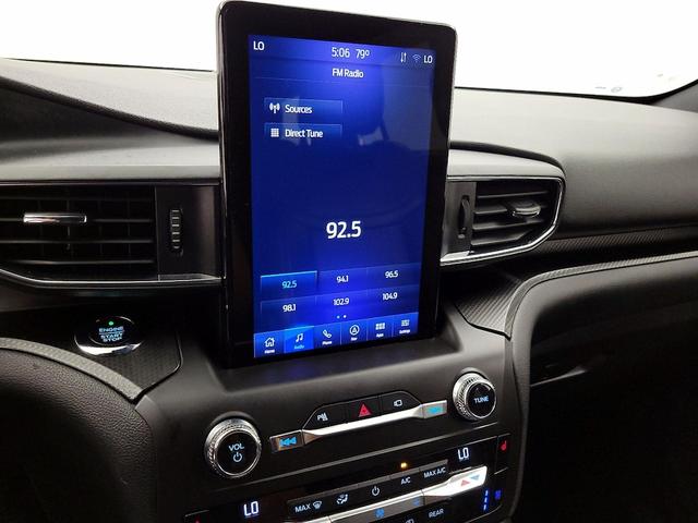 Photo of 2020 Green Ford Explorer