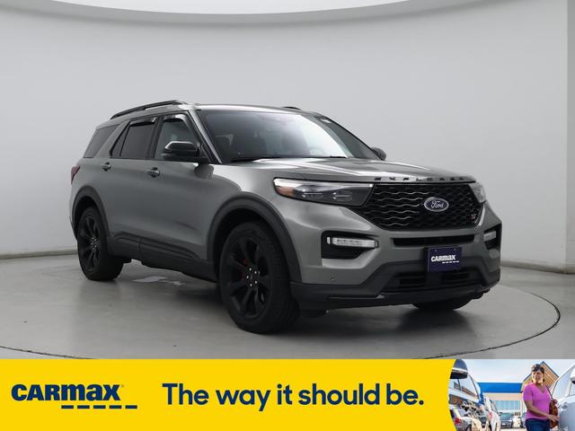 Photo of 2020 Green Ford Explorer