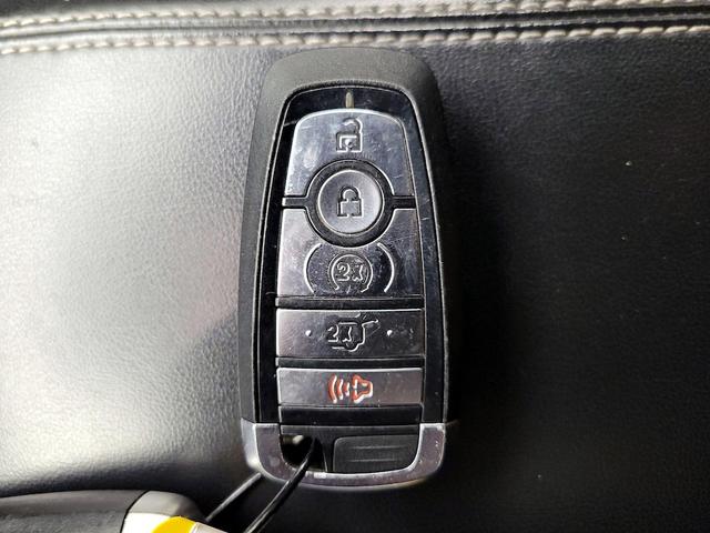 Photo of 2020 Green Ford Explorer