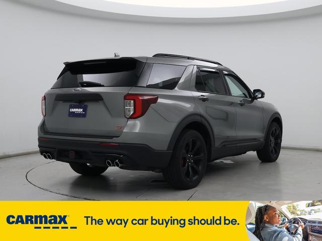 Photo of 2020 Green Ford Explorer
