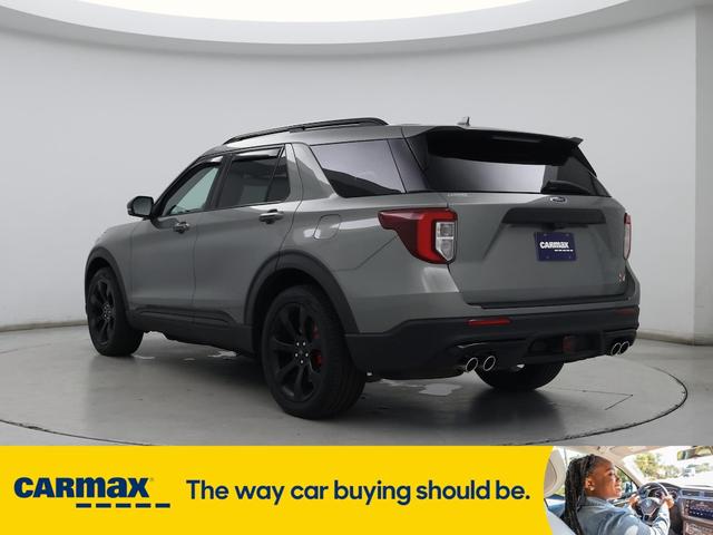 Photo of 2020 Green Ford Explorer