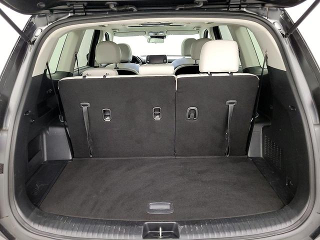 Photo of 2020 Black Kia Telluride