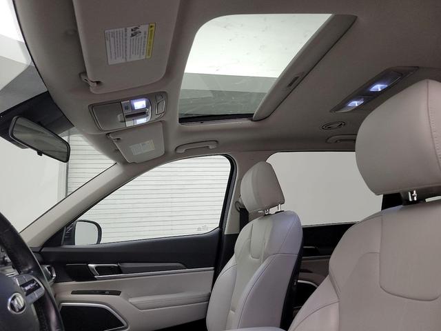 Photo of 2020 Black Kia Telluride