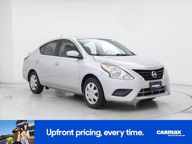 Photo of 2018 Silver Nissan Versa