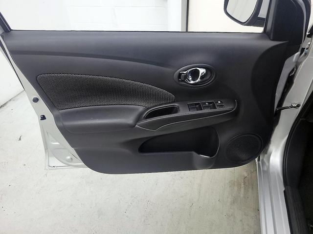 Photo of 2018 Silver Nissan Versa