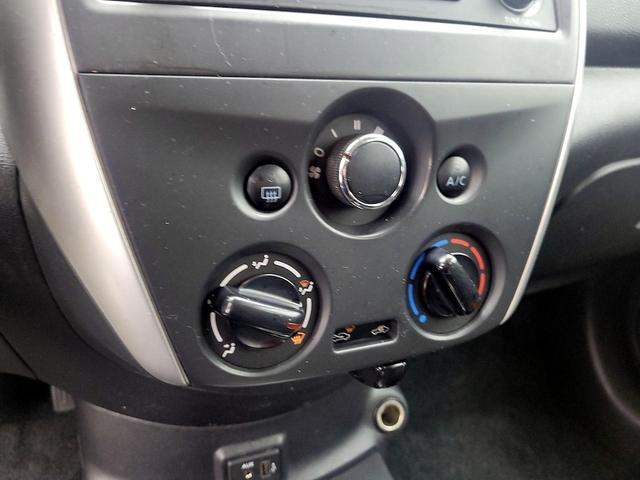 Photo of 2018 Silver Nissan Versa