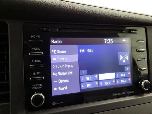 Photo of 2018 Gray Toyota Sienna