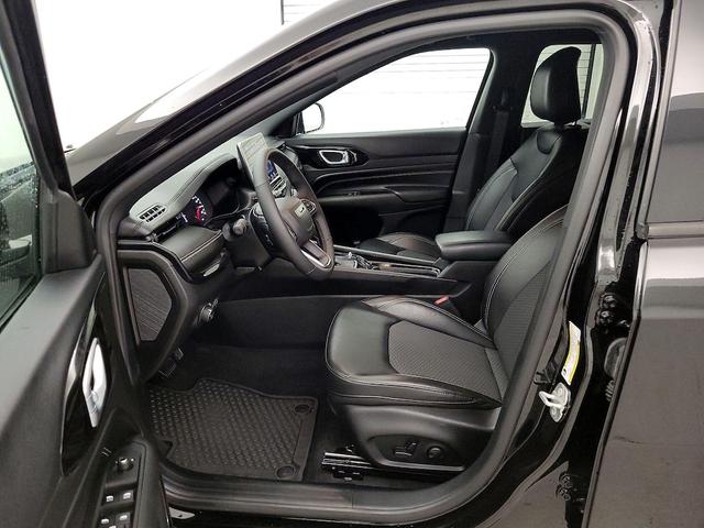 Photo of 2023 Black Jeep Compass