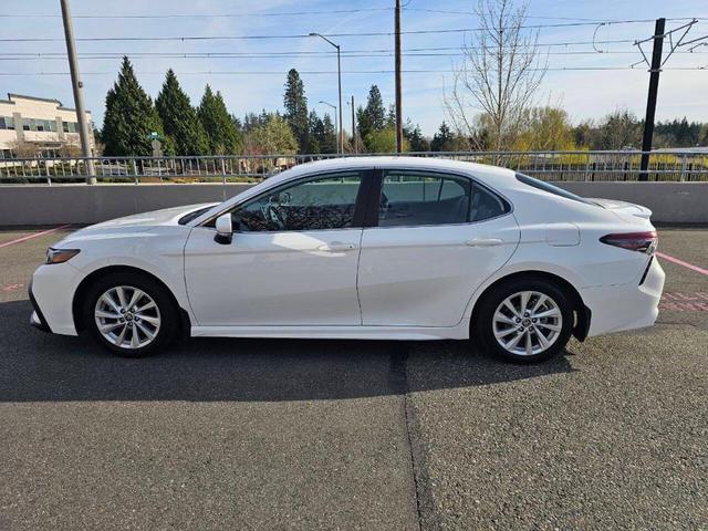 Photo of 2022 White Toyota Camry