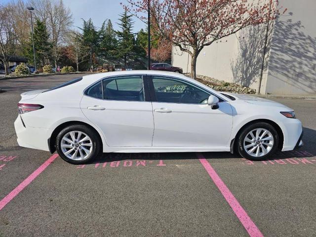 Photo of 2022 White Toyota Camry
