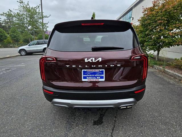 Photo of 2022 Maroon Kia Telluride