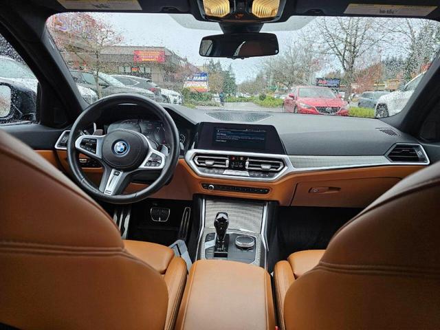 Photo of 2022 Black BMW 330e