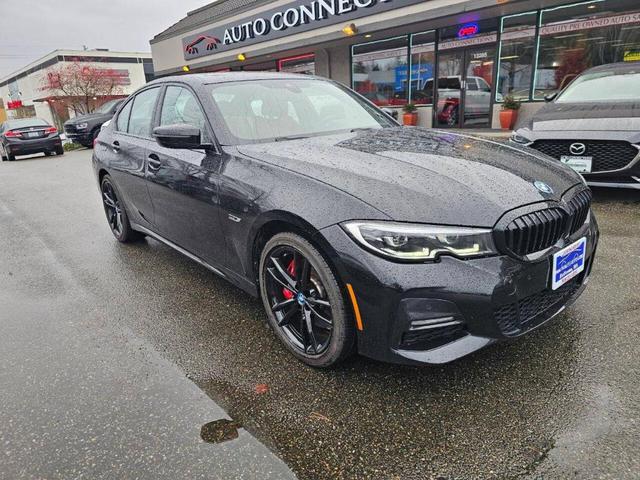 Photo of 2022 Black BMW 330e