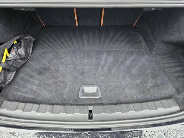 Photo of 2022 Black BMW 330e