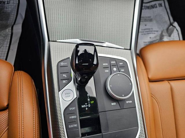 Photo of 2022 Black BMW 330e