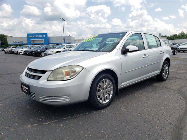 Photo of 2010 Silver Ice Metallic Chevrolet Cobalt