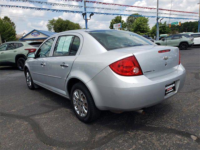 Photo of 2010 Silver Ice Metallic Chevrolet Cobalt