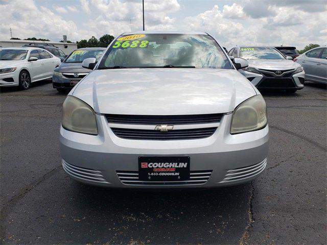 Photo of 2010 Silver Ice Metallic Chevrolet Cobalt