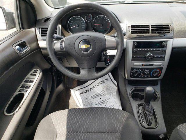 Photo of 2010 Silver Ice Metallic Chevrolet Cobalt