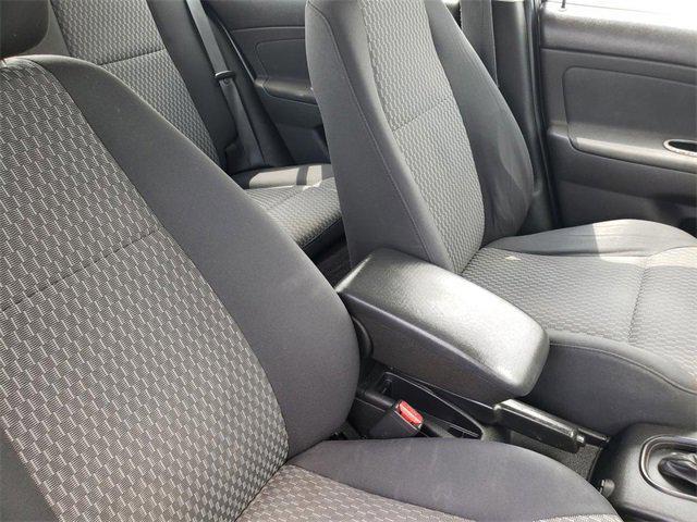 Photo of 2010 Silver Ice Metallic Chevrolet Cobalt