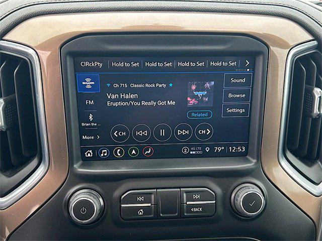 Photo of 2022 Pearl Chevrolet Silverado 2500