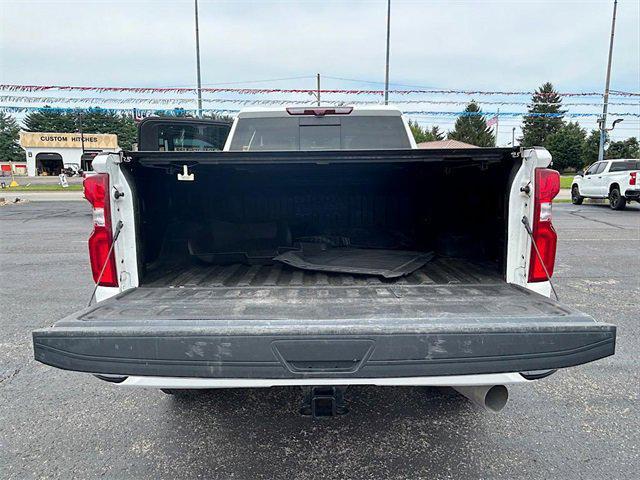 Photo of 2022 Pearl Chevrolet Silverado 2500