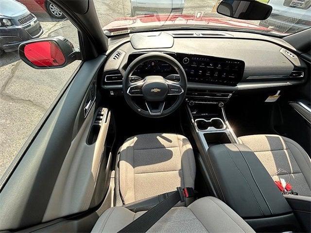 Photo of 2025 Radiant Red Tintcoat Chevrolet Traverse