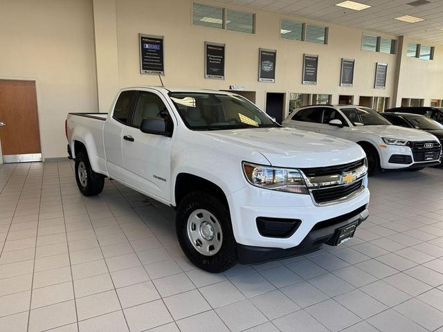 Photo of 2018 Summit White Chevrolet Colorado