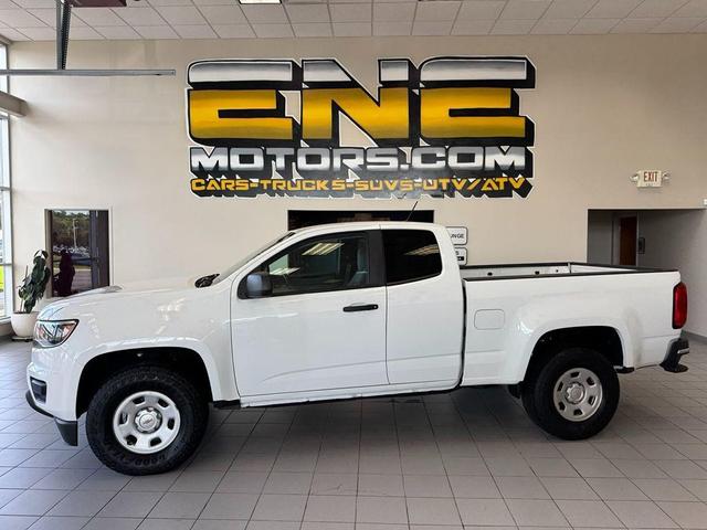 Photo of 2018 Summit White Chevrolet Colorado