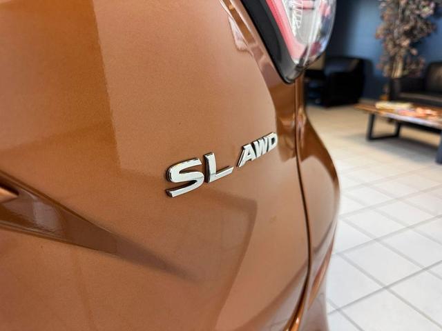 Photo of 2017 Pacific Sunset Metallic Nissan Murano