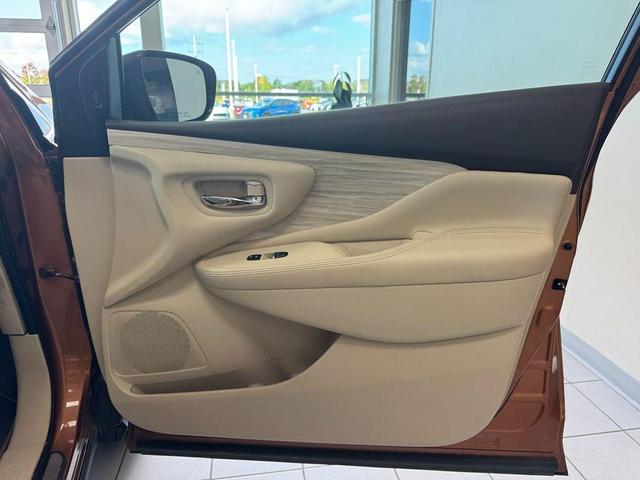Photo of 2017 Pacific Sunset Metallic Nissan Murano