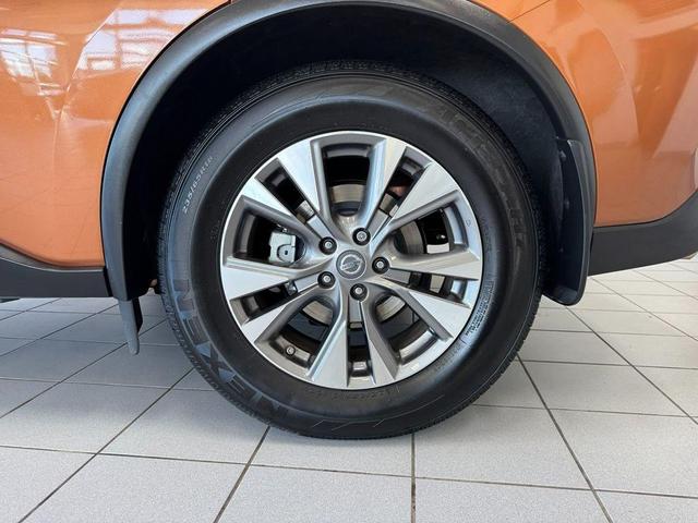 Photo of 2017 Pacific Sunset Metallic Nissan Murano