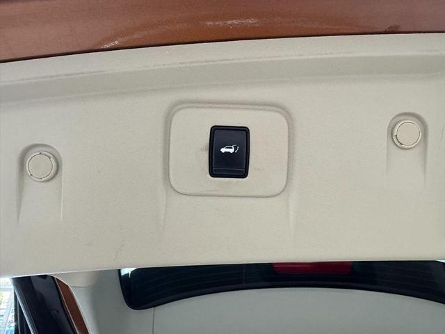Photo of 2017 Pacific Sunset Metallic Nissan Murano