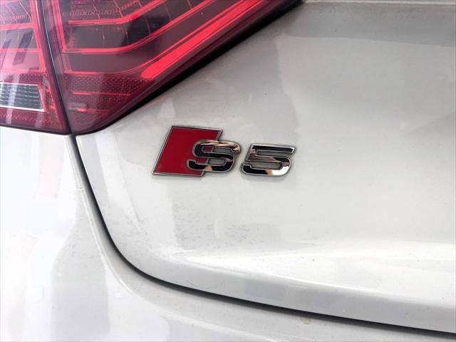 Photo of 2014 Ibis White/Black Roof Audi S5