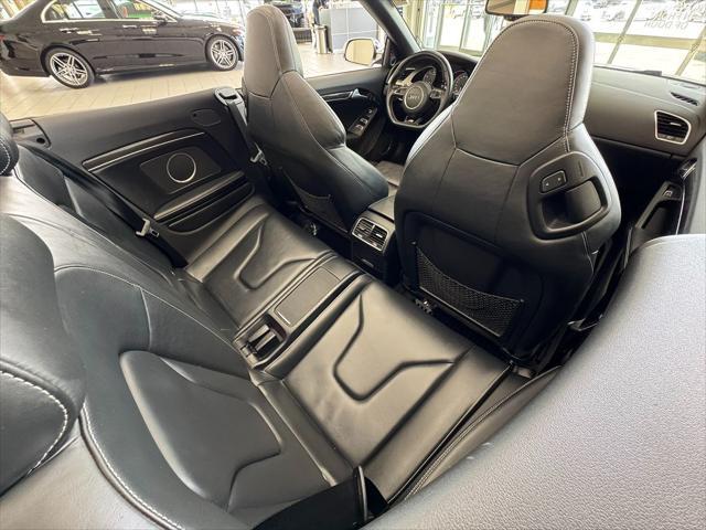 Photo of 2014 Ibis White/Black Roof Audi S5