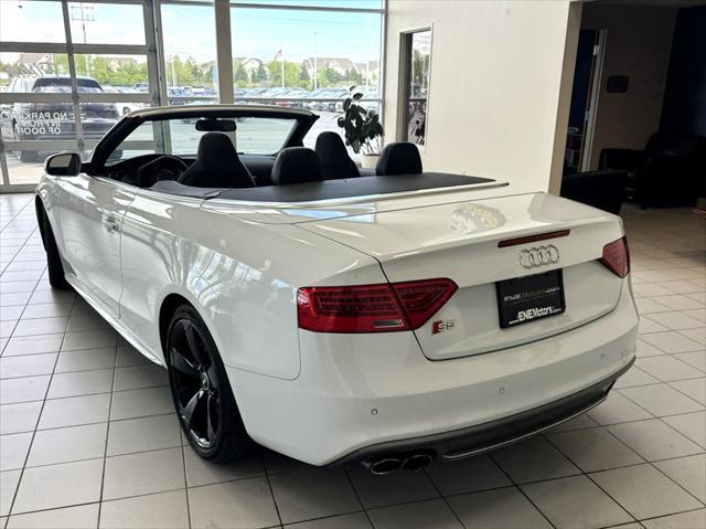 Photo of 2014 Ibis White/Black Roof Audi S5