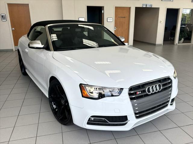 Photo of 2014 Ibis White/Black Roof Audi S5
