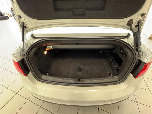 Photo of 2014 Ibis White/Black Roof Audi S5
