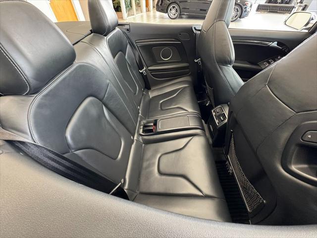 Photo of 2014 Ibis White/Black Roof Audi S5
