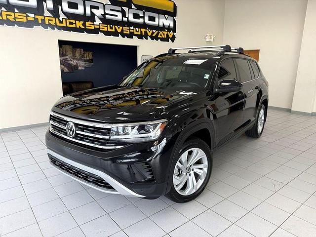 Photo of 2022 Deep Black Pearl Volkswagen Atlas