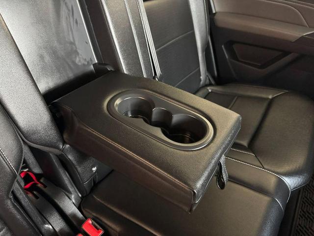 Photo of 2022 Deep Black Pearl Volkswagen Atlas