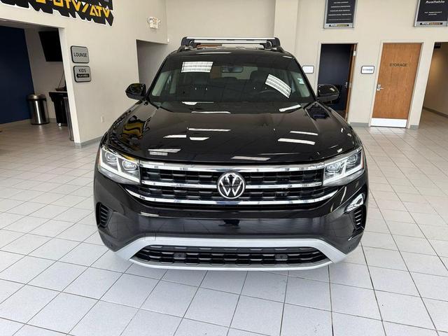 Photo of 2022 Deep Black Pearl Volkswagen Atlas