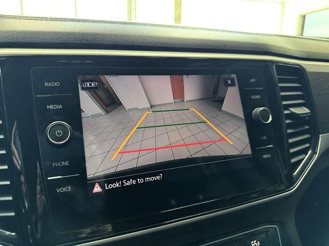 Photo of 2022 Deep Black Pearl Volkswagen Atlas