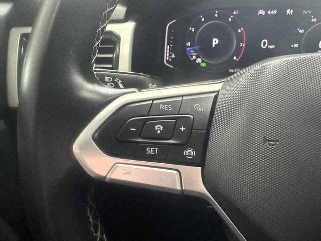 Photo of 2022 Deep Black Pearl Volkswagen Atlas