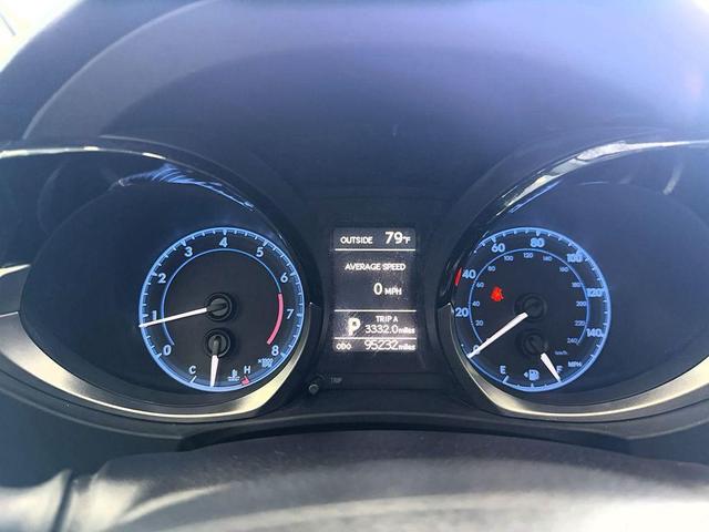 Photo of 2016 Blue Crush Metallic Toyota Corolla