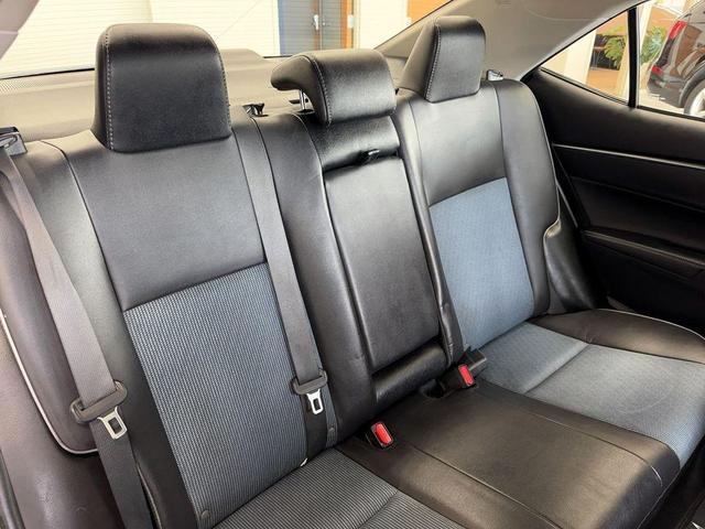 Photo of 2016 Blue Crush Metallic Toyota Corolla
