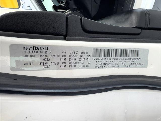 Photo of 2018 Bright White Clearcoat Jeep Grand Cherokee