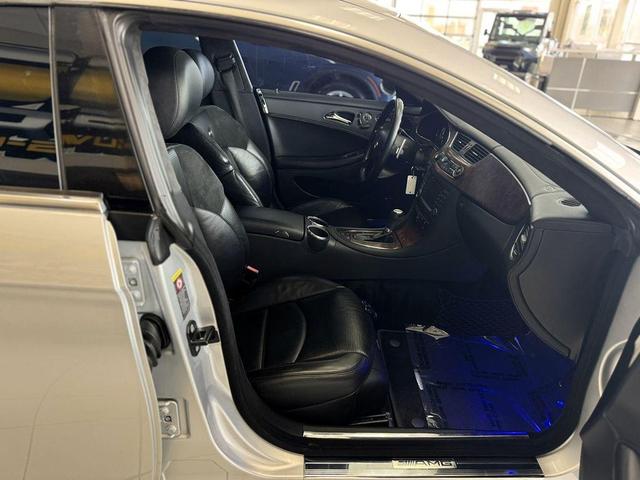 Photo of 2006 Desert Silver Metallic Mercedes-Benz CLS-Class