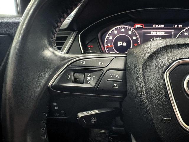 Photo of 2018 Navarra Blue Metallic Audi Q5