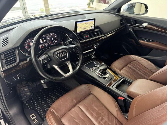 Photo of 2018 Navarra Blue Metallic Audi Q5